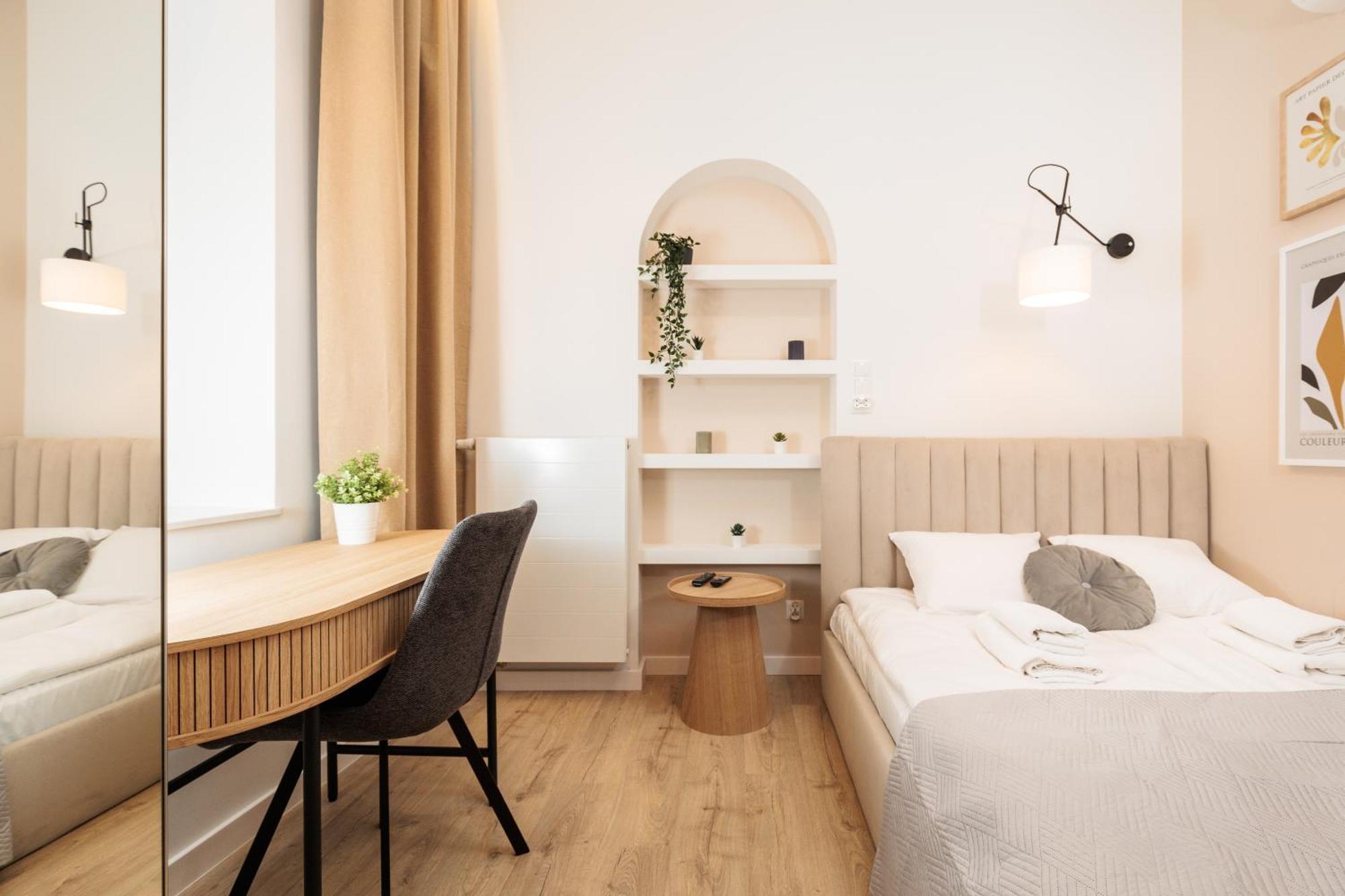 Felicjanek 15 - 3-bedroom - By Upstairs * Kraków